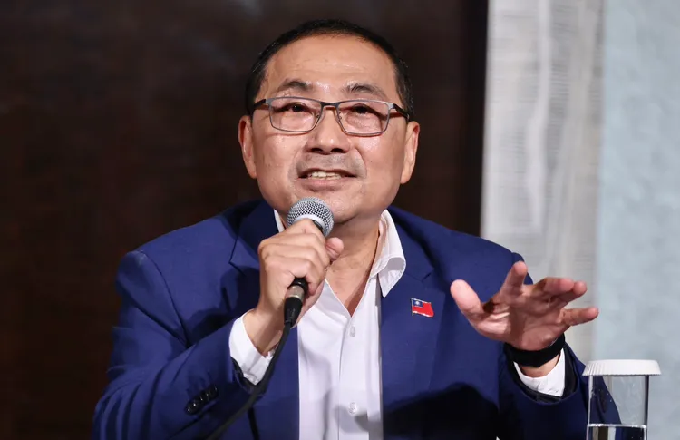 葛來儀不滿侯友宜宣布政策時引用兩人合照。資料照片，林林攝