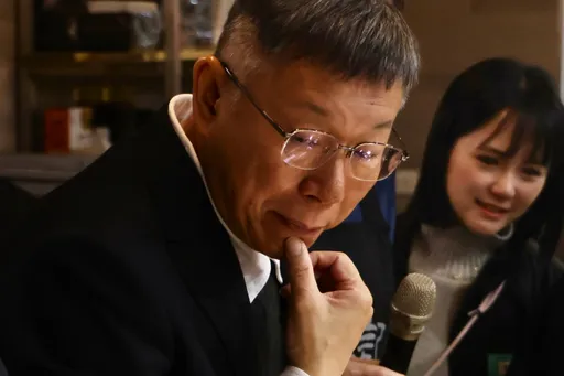 柯文哲自評首場政見會！　講到一半驚覺不對勁：今天怎麼回事？
