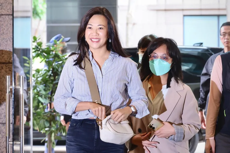 吳欣盈擔任柯文哲副手，登記參選後就一直是鎂光燈的焦點。資料照片