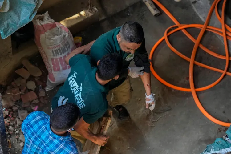 森林巡邏員遭花豹攻擊受傷。美聯社