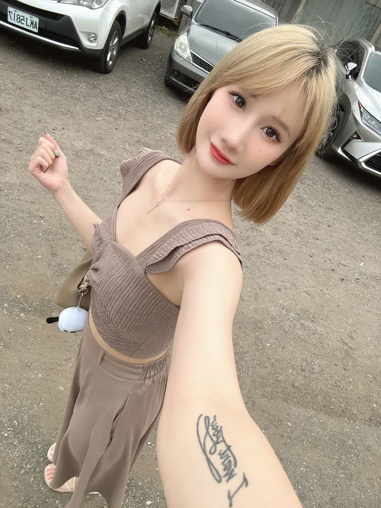 波比非常珍惜和大家在直播時相遇的緣份，認為帶給大家滿滿歡樂是她的使命。