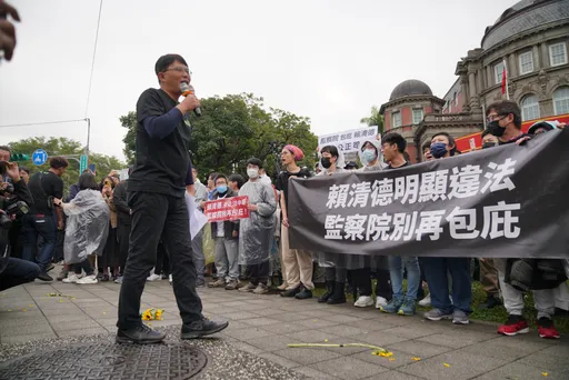 有片｜黃國昌赴監院檢舉賴清德「遭丟太陽花」！　她怒嗆：背棄理念