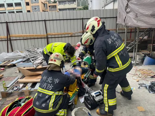 芦洲鹭江国小电梯工程传意外 女工人脸部遭夹无生命迹象送医