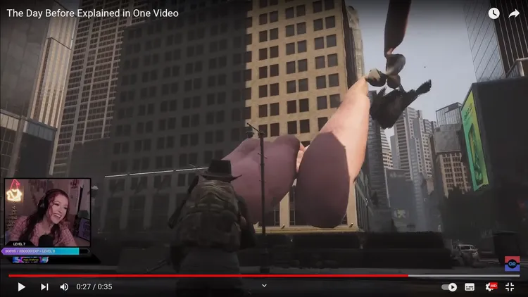 讓人廢到笑的離奇詭異BUG，讓實況主HollyRex樂不可支。翻攝自YT頻道「ClipsTV」