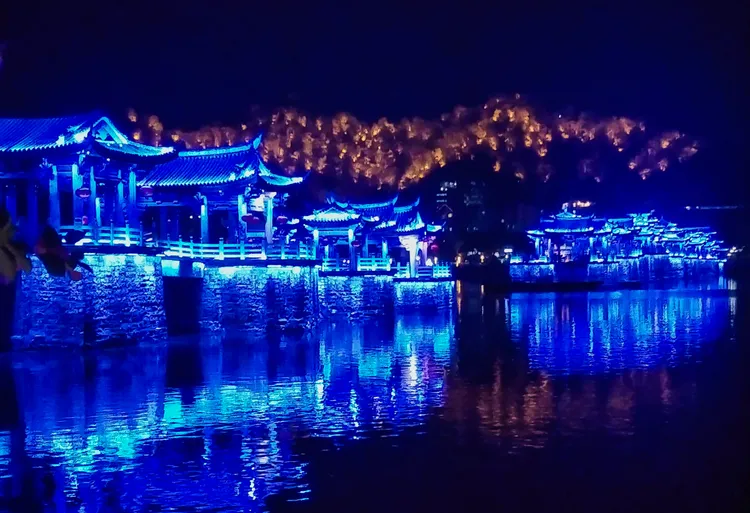 廣東潮州廣濟橋。新華社