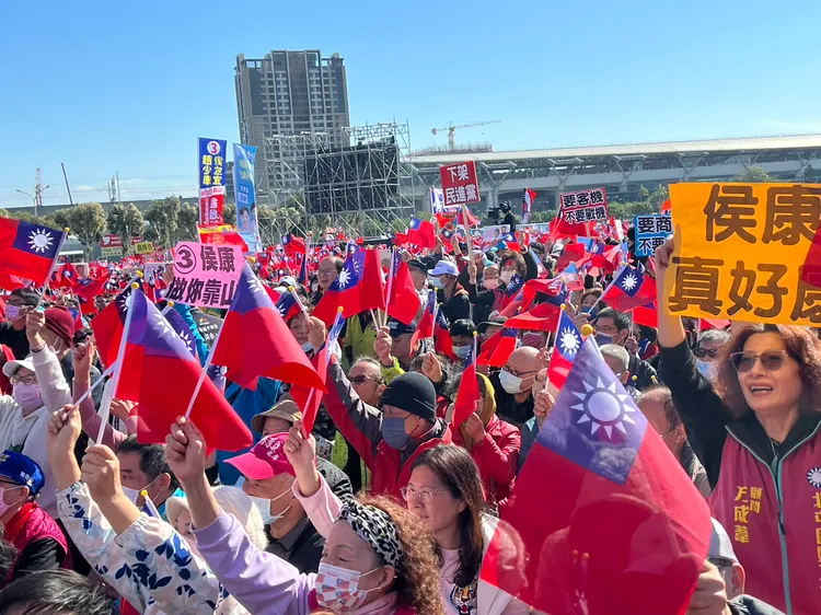 主辦單位宣布這場誓師大會共有6萬人到場。鮮明攝