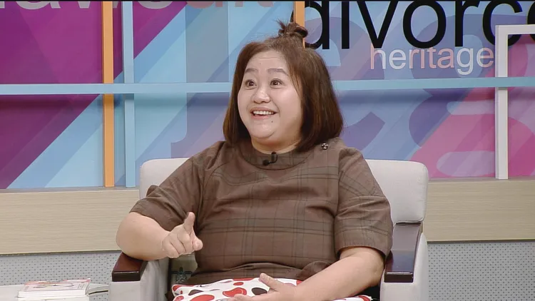 個性開朗、笑聲爽朗的鍾欣凌，其實從小常被同學排擠。和展影視提供