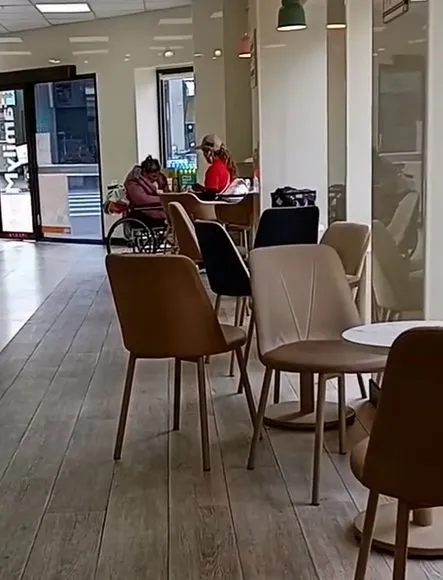 老婦人的兒子說，母親與看護相處融洽，應是誤會，不願提告。翻攝臉書「沙鹿之美」