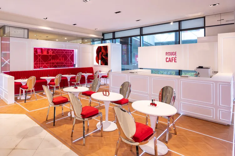 Rouge Dior藍星時尚咖啡館。品牌提供