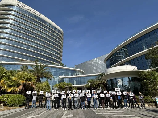 燒光400億資金!這家柔性面板大廠欠薪1年 員工罷工討薪