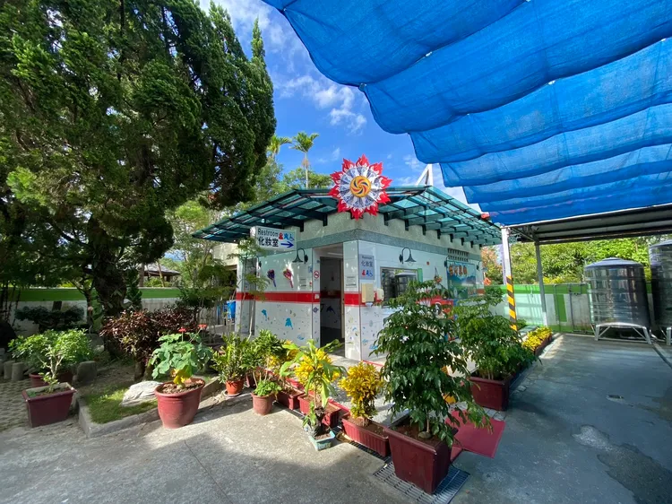 中油池上加油站獲「績優公廁獎」及「特色公廁獎」雙料獎。中油提供