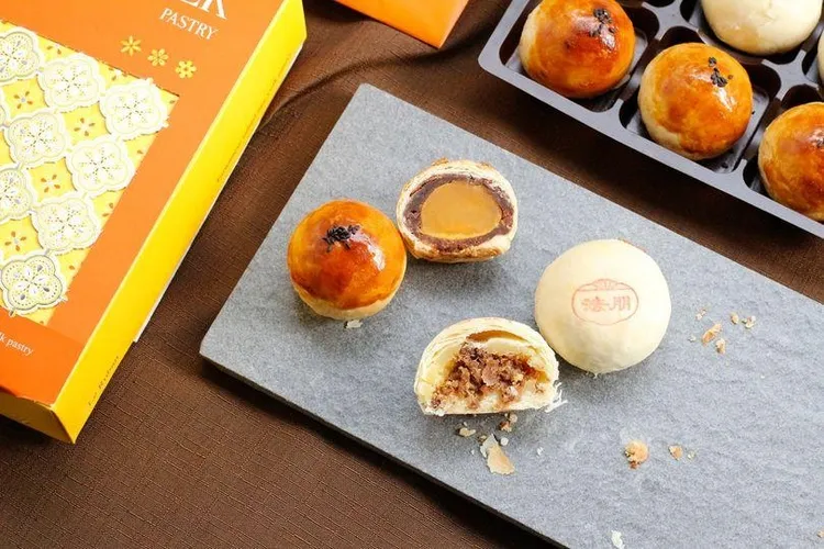 「法朋」與台菜代表星級餐廳「欣葉」共同創作的「欣葉聯名雙饗禮盒」售價960元。業者提供