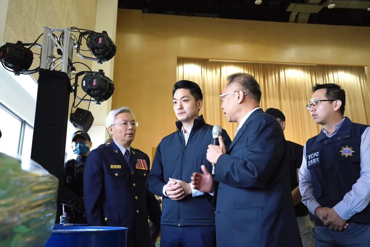 今年北市數位科技戰情中心成立。翻攝畫面