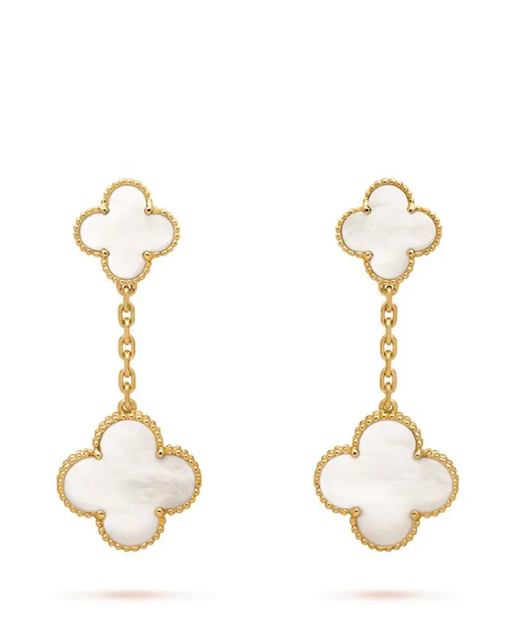 凱特王妃所戴的Magic Alhambra系列耳環。品牌提供