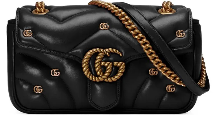 GG Marmont黑色肩背包，12萬4100元。品牌提供