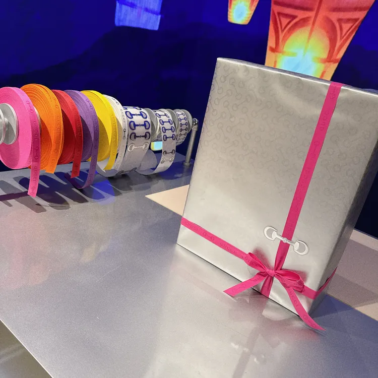 GUCCI Wrapping Station特殊包裝服務。張家玲攝