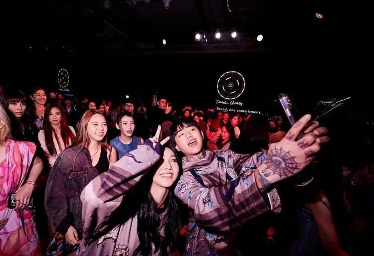 陳緗妮說，這是她生平第一次觀賞時裝秀。翻攝自陳緗妮 Xiangni臉書