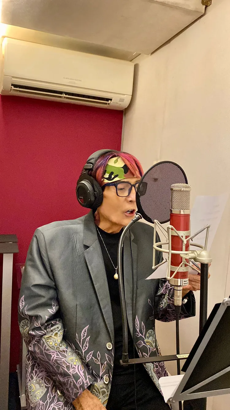 林沖在新加坡錄音。經紀人提供