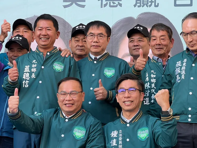 王義川提醒韓國瑜，進入立法院，開會不喝酒，酒後不開會。鍾佳濱總部提供