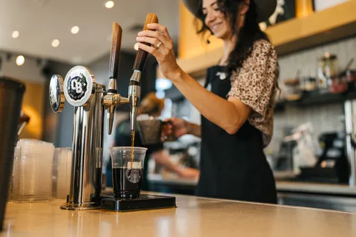 美國星巴克挨告「拐人進消費漩渦」 總部出面撇清