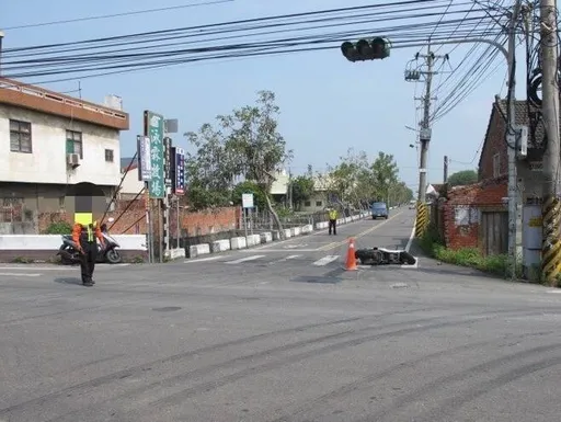 指揮不當害騎士撞車亡 5義消過失致死罪判7月!還得再賠50萬