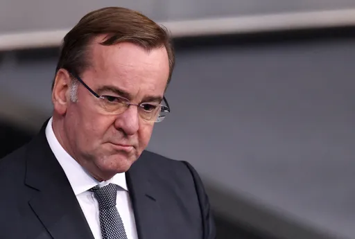 德國防長：廢除義務役是個錯誤