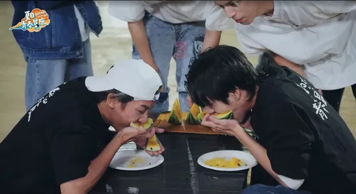 Ozone丟偶包無極限　團員互噴汁遭嫌噁