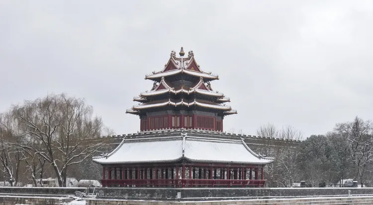北京紫禁城角樓被大雪覆蓋。美聯社