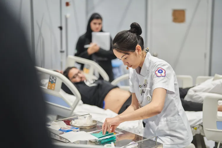 獲得銀牌的健康照顧國手賴欣儀。OPEN技職提供