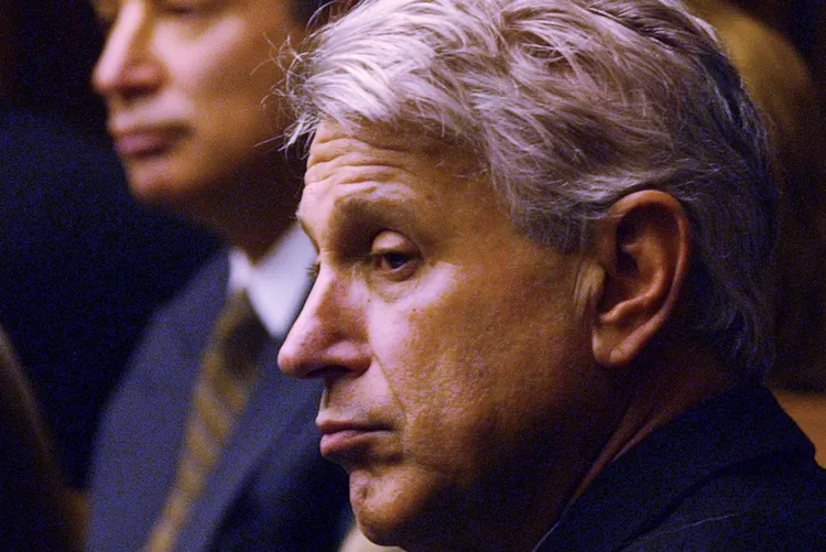 博傑醫生是美國最大生育診所的創辦人。美聯社