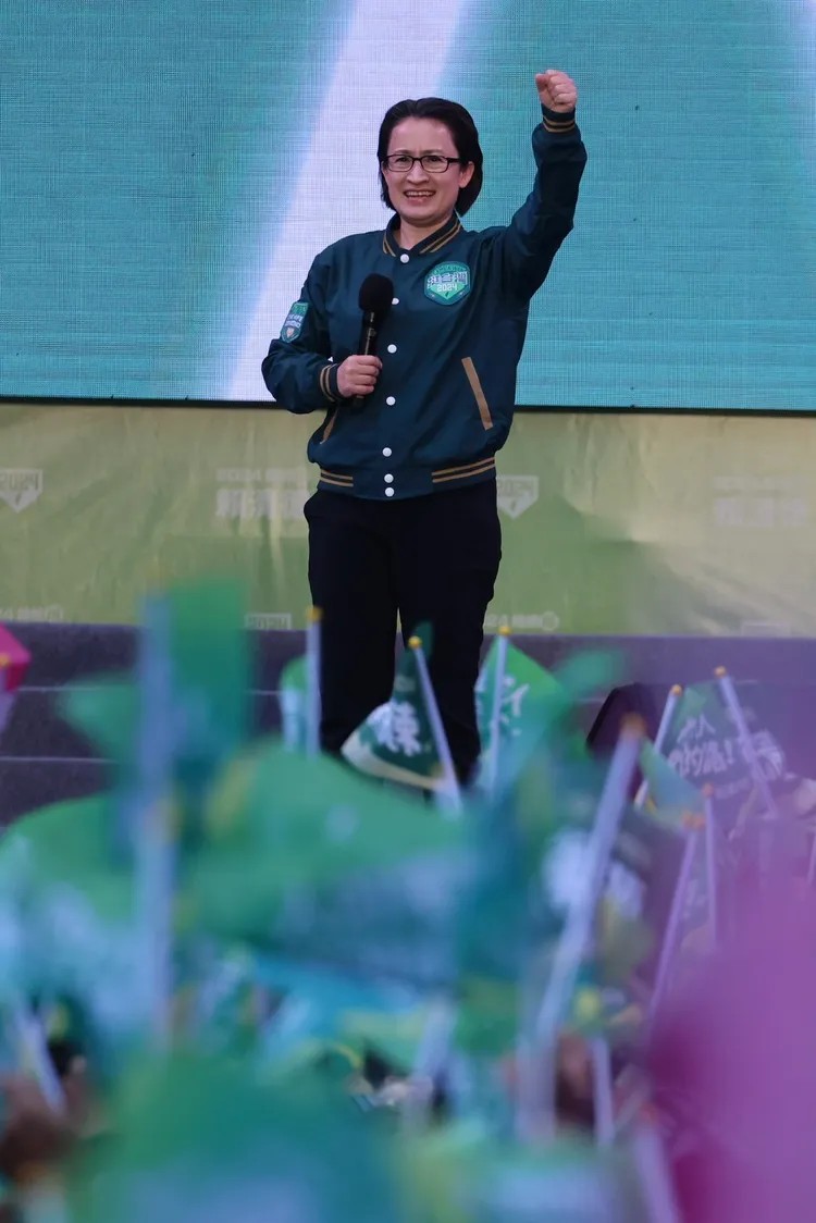 蕭美琴登場引發現場支持者歡呼聲不斷。林林攝