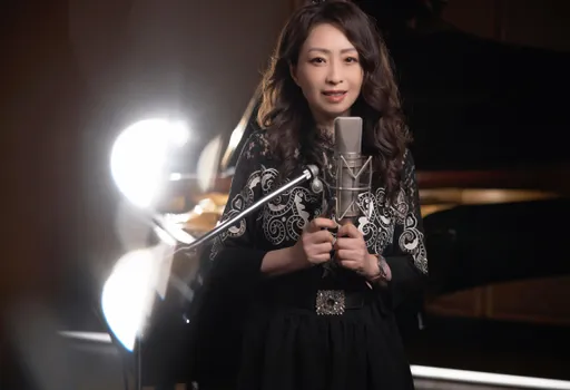 张学友靠《情书》缔造惊人百万销售 幕后创作才女竟然美成这样