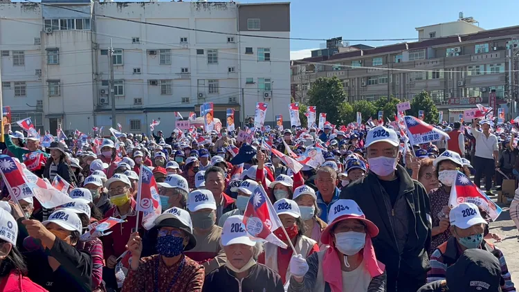 侯友宜與楊曜聰聯合造勢大會，上午在彰化花壇夜市廣場舉行。楊曜聰競總提供