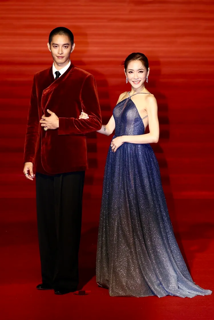 曹佑寧（左）今年搭楊千霈主持被批大型災難現場。攝影中心攝