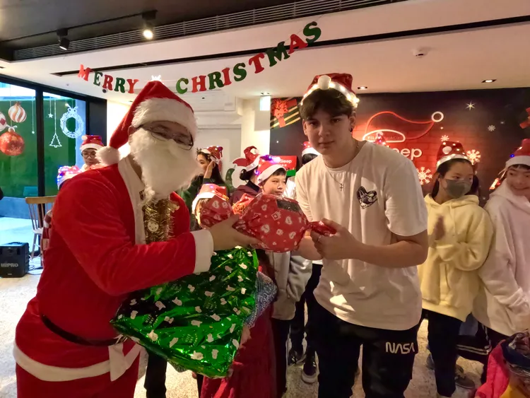捷絲旅聖誕圓夢計畫，感謝旅人愛心熱情響應，由聖誕老人平安夜當天實現孩子們的心願。。業者提供