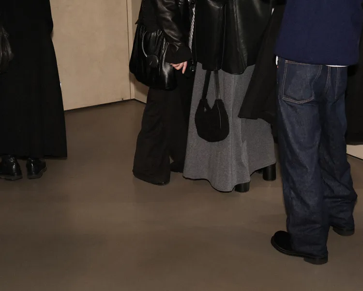 STUDIO DOE的服飾以簡約風格融合時髦設計。品牌提供