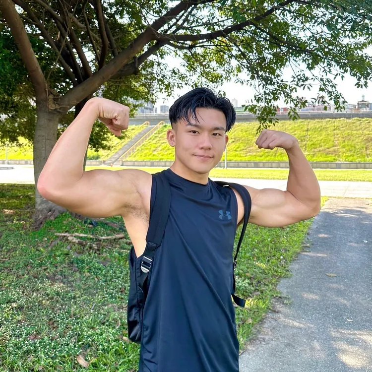 由於健身受限，Robert只好加強飲食控制。后花園娛樂提供