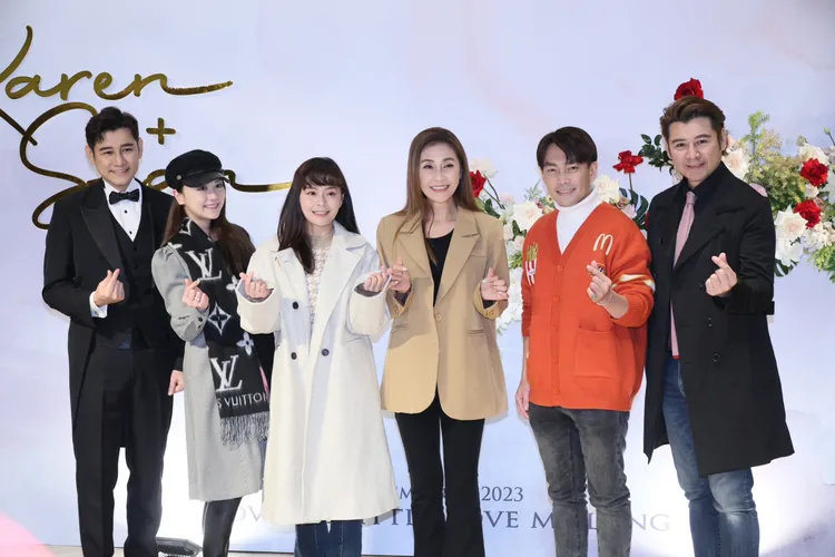 陳宇風（右起）、許仁杰、梁佑南、方琦、苗真和新郎陳熙鋒。攝影中心攝