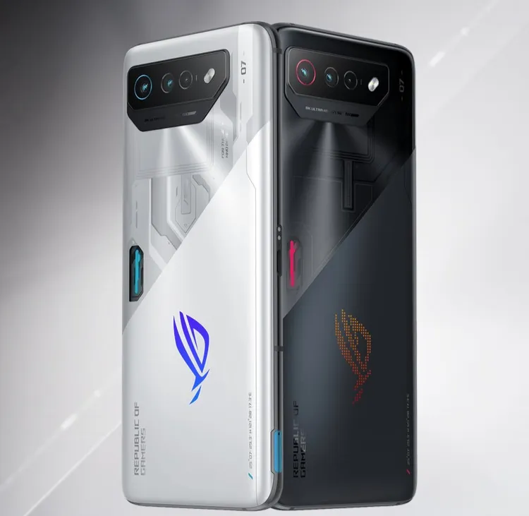 華碩ROG Phone 7系列獲選「最佳遊戲手機」。翻攝華碩官網