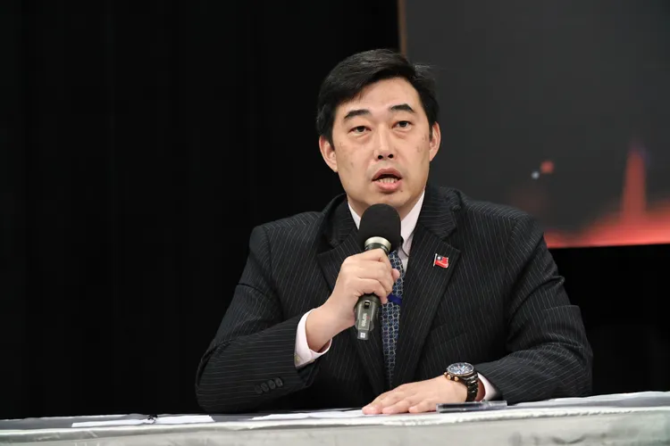 葉慶元問賴清德怎麼還沒退出政壇。攝影中心攝