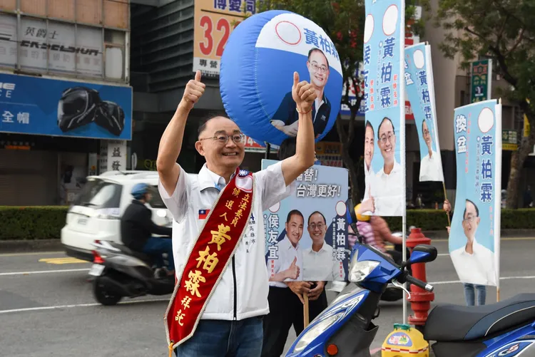 黃柏霖週末成立後援會，洪秀柱前主席與李四川副市長、柯志恩執行長出席。黃柏林服務處提供