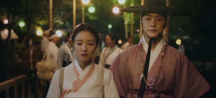 《烈女》李世榮（左）、裴仁爀朝鮮世代被送作堆。翻攝friDay影音