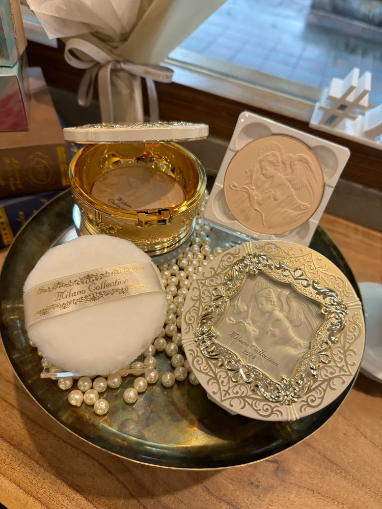 Milano Collection 2024米蘭絕色蜜粉餅。張家玲攝