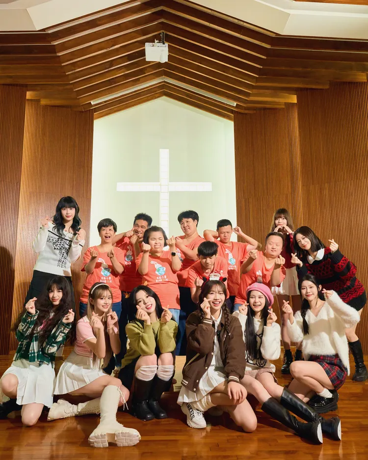 GENBLUE幻藍小熊前進台中做公益。天空娛樂提供