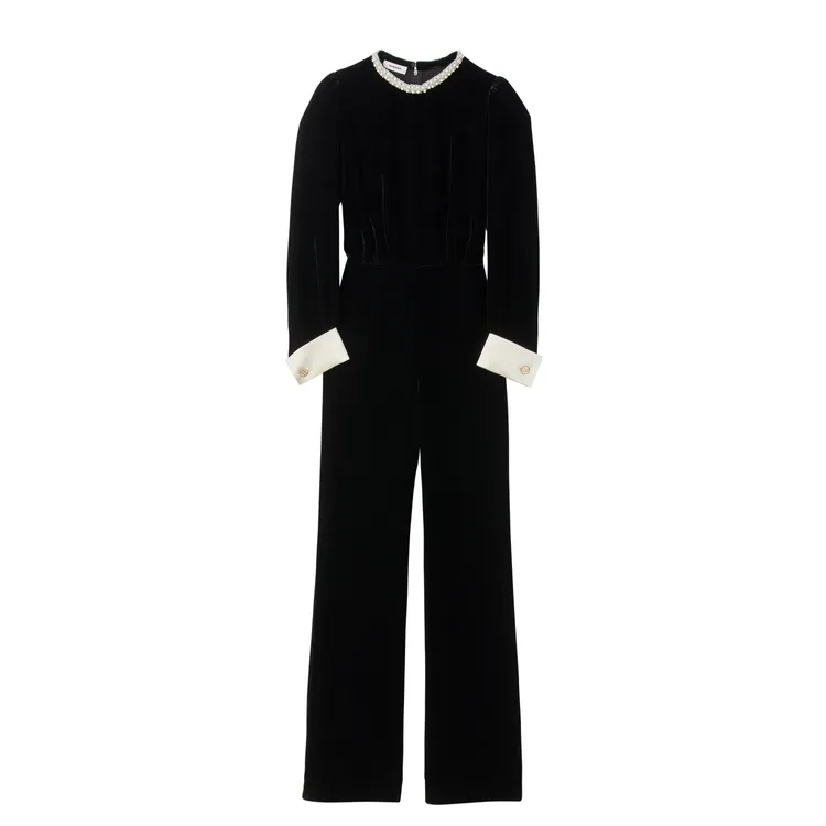 黑色珍珠領連身裝，1萬6790元。品牌提供