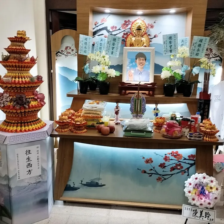 家屬決定於12月10日舉辦告別式。翻攝柯辰勳臉書