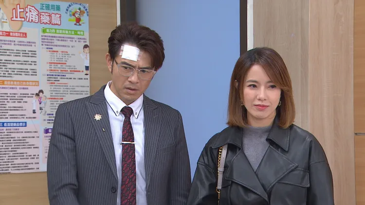 黃瑄（右）和黃玉榮在8點檔飾演亡命鴛鴦。三立提供