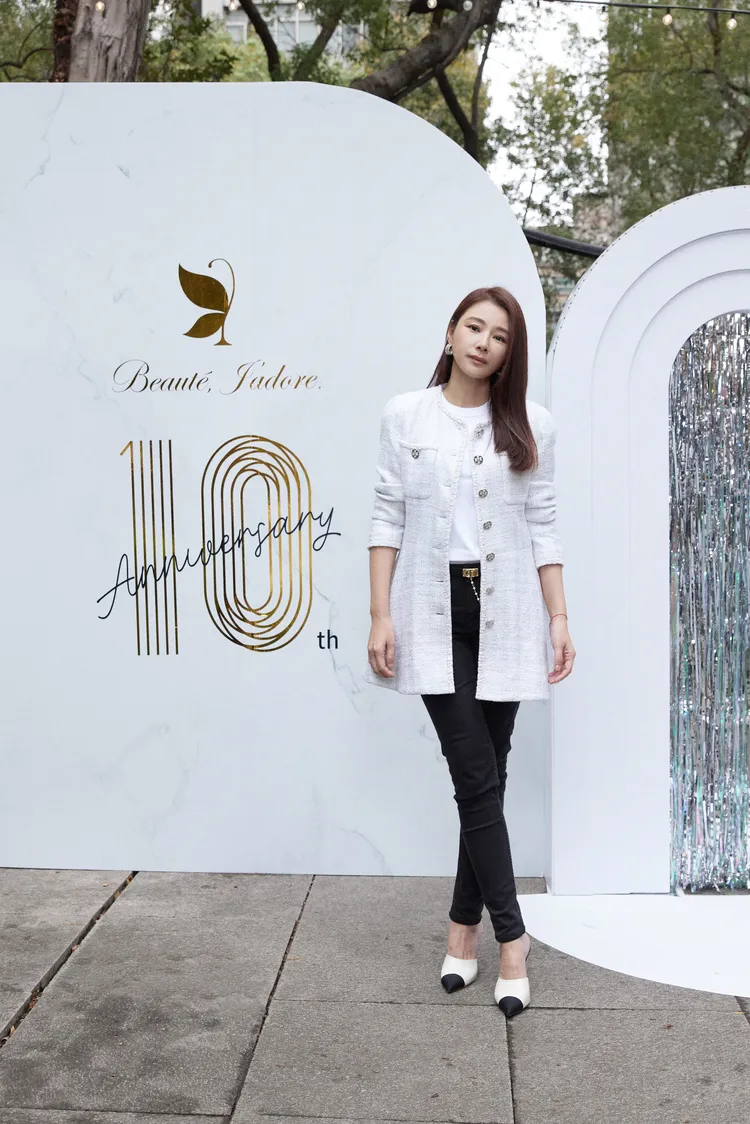 陳怡蓉走逗趣風的醫生娘。聖緹雅醫療集團提供