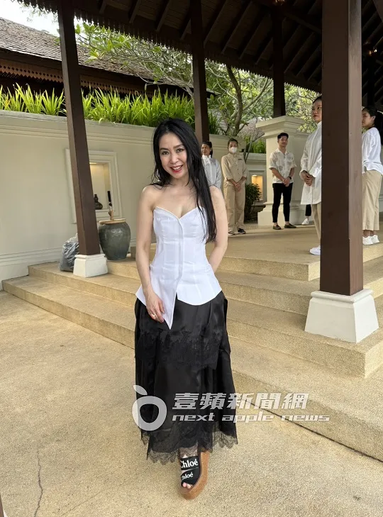 夏姿吉隆坡代理蔡偉雰是楊紫瓊姊妹淘，負責打理幸福島婚宴。吳玉愛攝