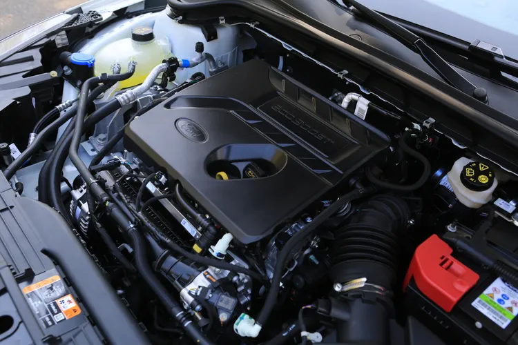 1.5升EcoBoost® 182渦輪增壓汽油引擎，不僅能輸出高達182匹最大馬力，同時也享有16.1km/L優異平均油耗及低稅金的優勢。林浩昇攝